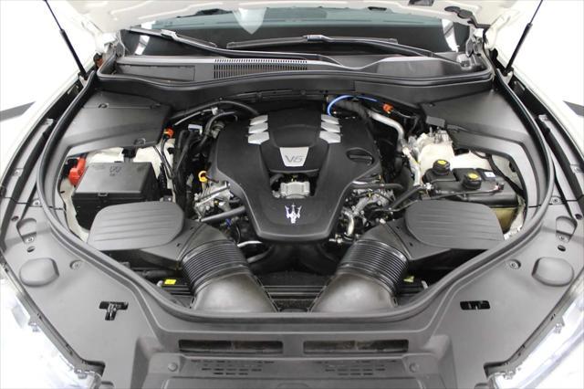 2021 maserati levante base