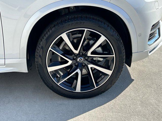2023 volvo xc90 b5 plus