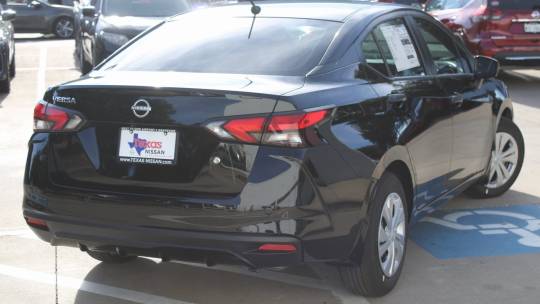 2025 Nissan Versa
