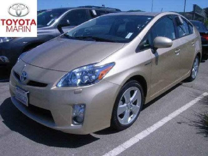 2010 toyota prius v w/ nav in san rafael, ca