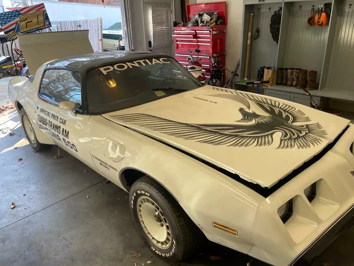1980 pontiac trans am coupe white rwd automatic recaro