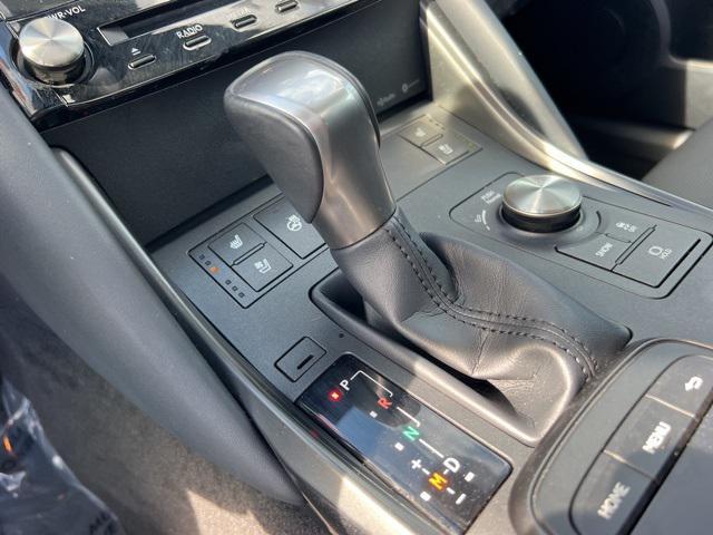 2023 lexus is 300 base