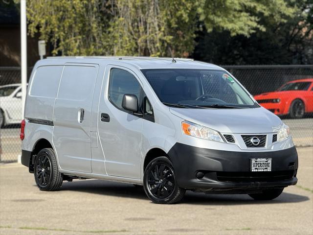 2017 nissan nv200 s