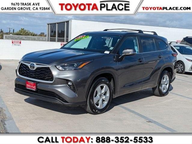 2023 toyota highlander le