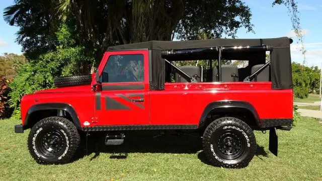 1989 land rover defender 110 3 dr. v/8 5 spd a/c frame on restoration must seei