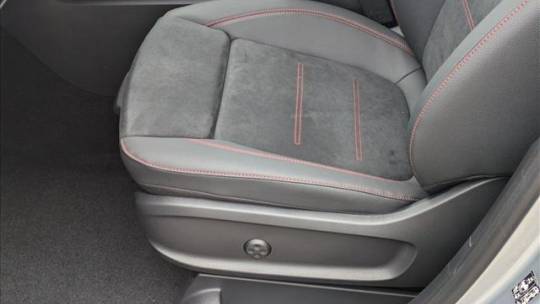 2025 Mercedes-Benz GLA