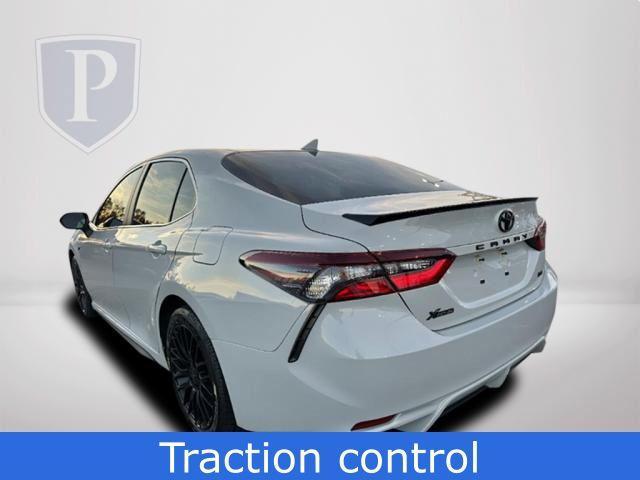 2023 toyota camry se