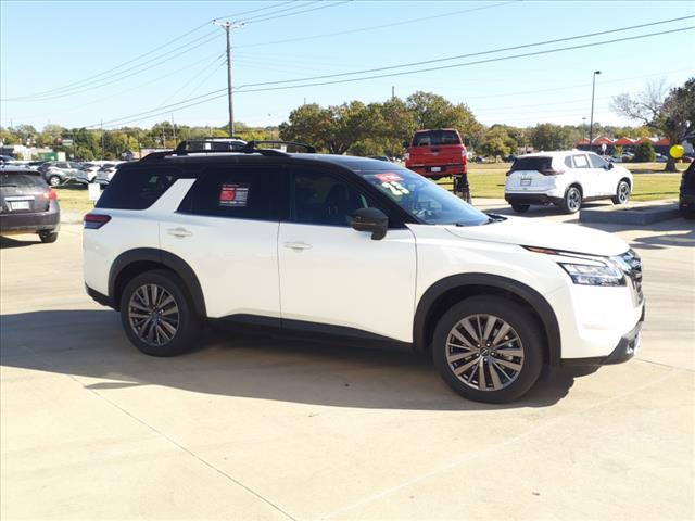 2023 nissan pathfinder sl