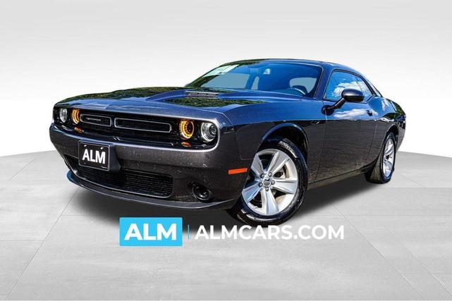 2023 dodge challenger sxt