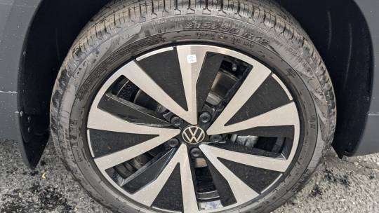 2024 Volkswagen Taos