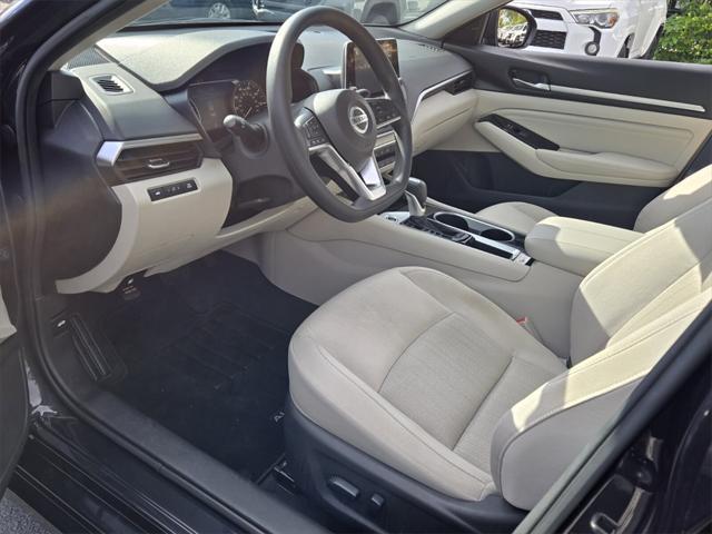 2021 nissan altima 2.5 sv