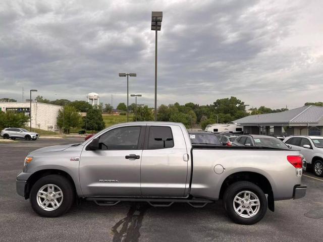 2012 toyota tundra grade