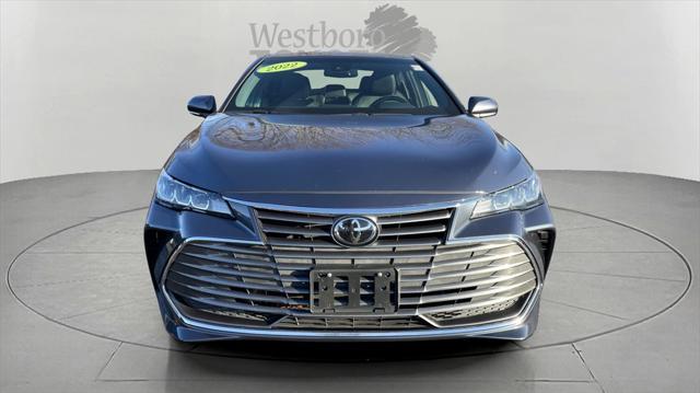 2022 toyota avalon xle