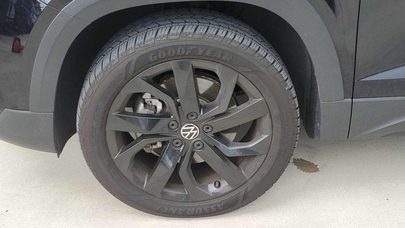2022 volkswagen taos sel
