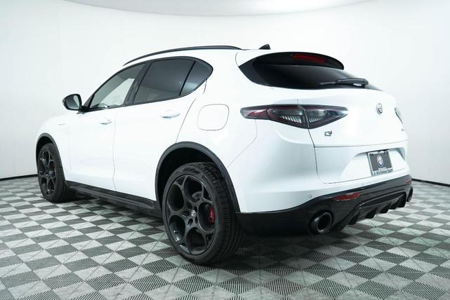 2024 alfa romeo stelvio veloce