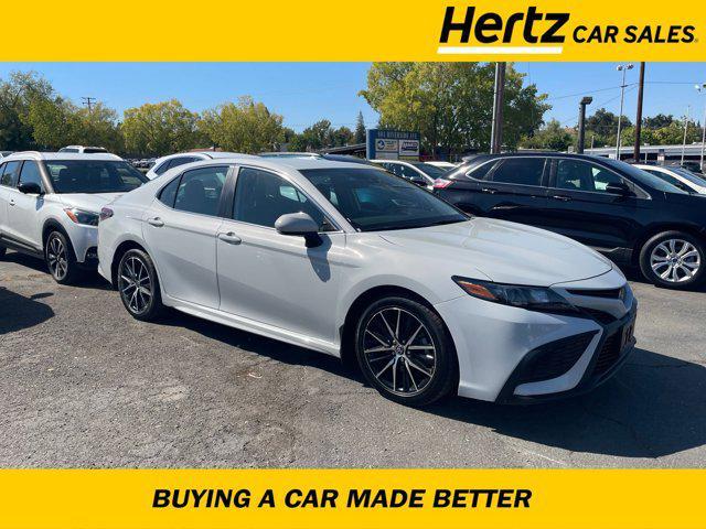 2023 toyota camry se