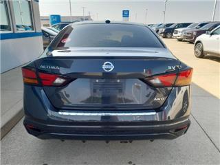 2022 Nissan Altima 2.5 sv