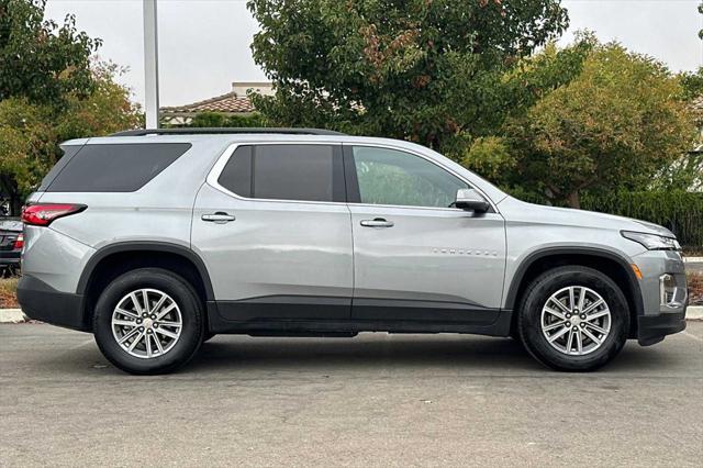 2023 chevrolet traverse lt leather