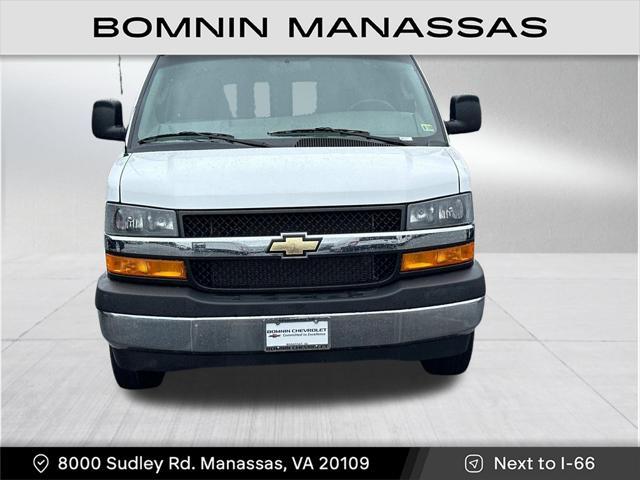 2022 chevrolet express 2500 rwd 2500 regular wheelbase wt