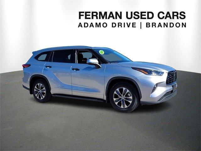 2021 toyota highlander xle