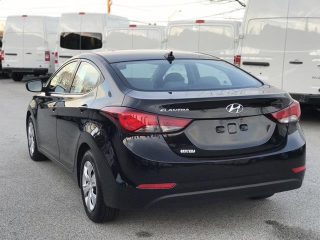 2016 hyundai elantra se se 4dr sedan 6a (us for sale in auburn, massachusetts
