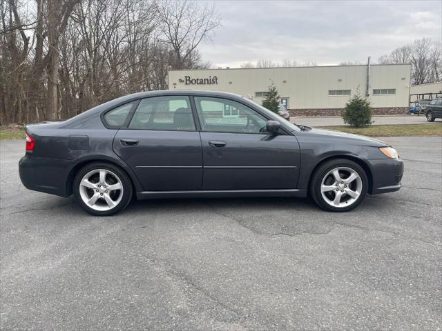2009 subaru legacy base