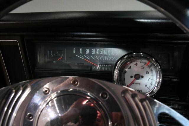 super clean metal, perf 355 & a 4-speed!