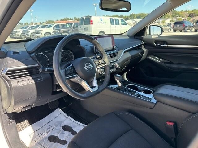 2020 nissan altima 2.5 sv