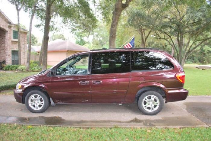 2004 dodge grand caravan (mini-van) - 1 owner - full service record - clean titl in houston, tx