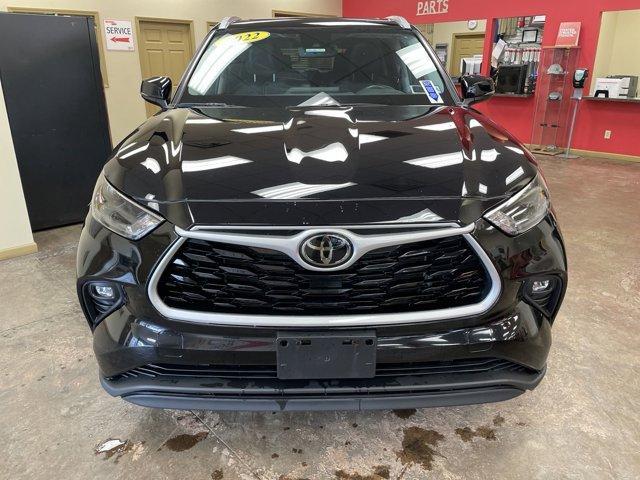 2022 toyota highlander xle