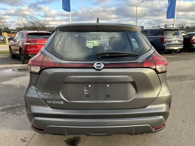 2021 nissan kicks s