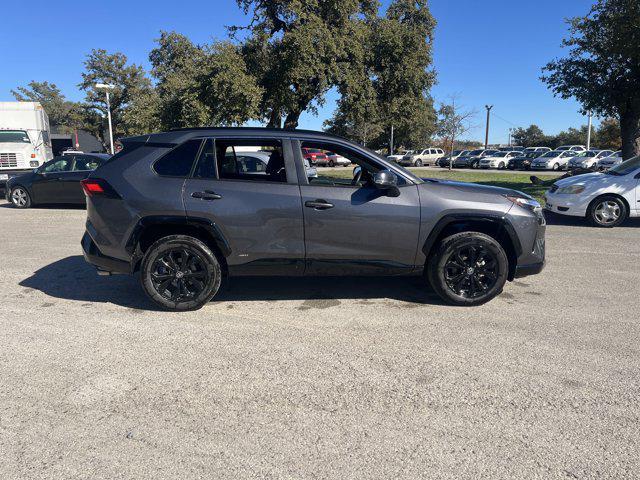 2022 toyota rav4 hybrid se