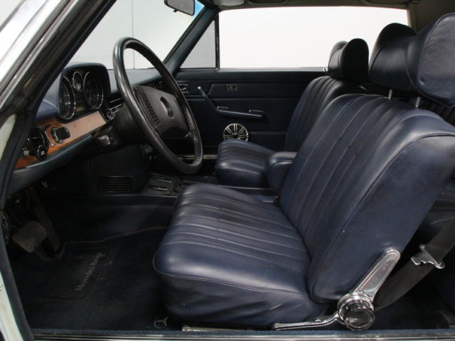 clean, 2.8 i6, auto, a/c, leather, pwr win, 4 wheel discs, very nice, affordable