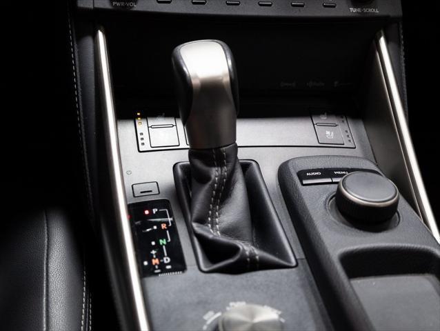 2015 lexus is 250 crafted line