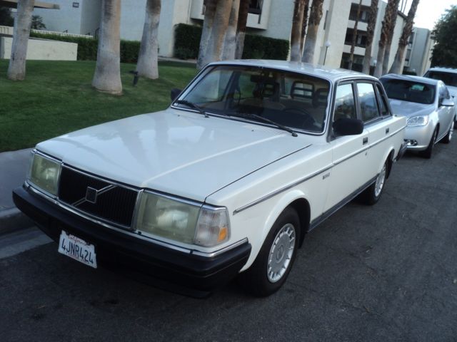 1990 volvo 240dl sedan one owner ( possible super low mileage ) see description