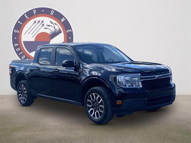 2022 ford maverick lariat
