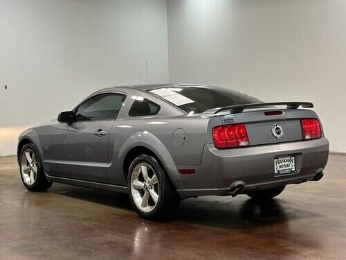 2006 ford mustang gt deluxe