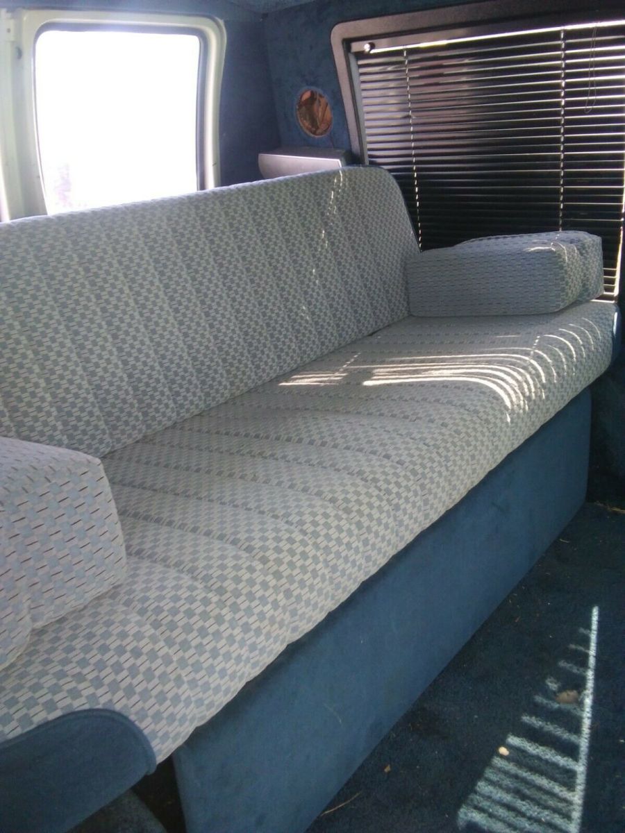 famous slant 6 engine,runs well,clean title,clean interior,clean body,good shape