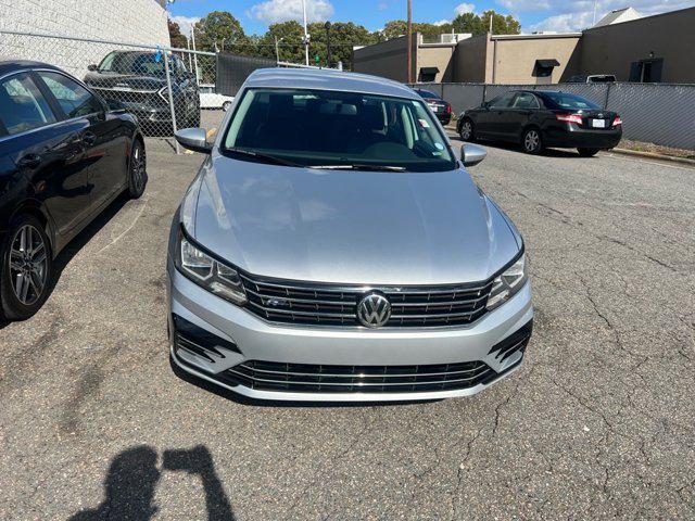 2018 volkswagen passat 2.0t r-line