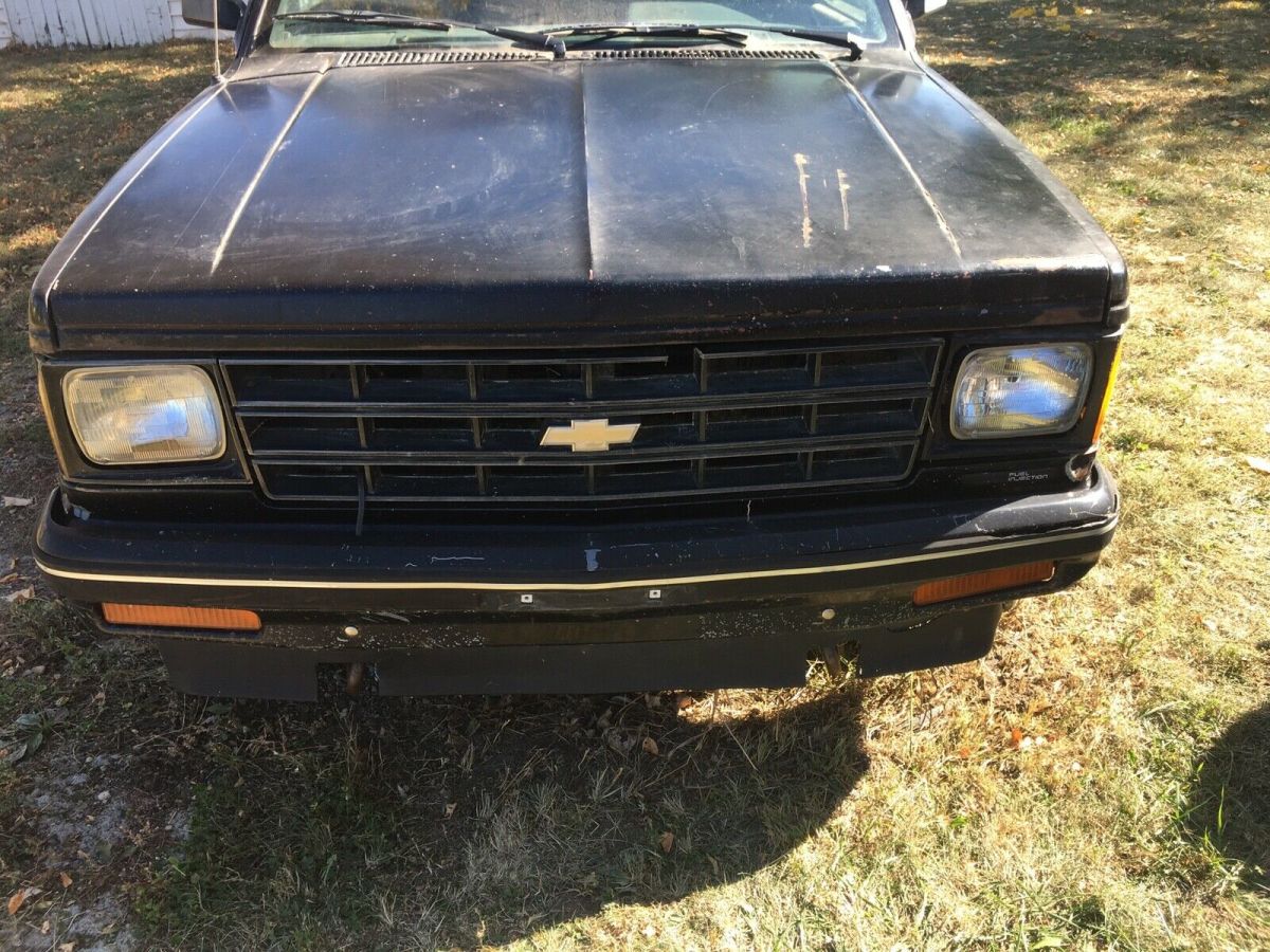 1987 chevrolet s10 blazer suv black 4wd automatic s10