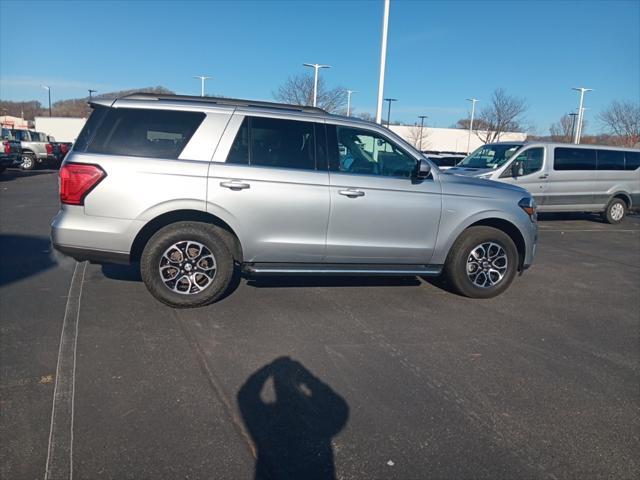 2023 ford expedition xlt