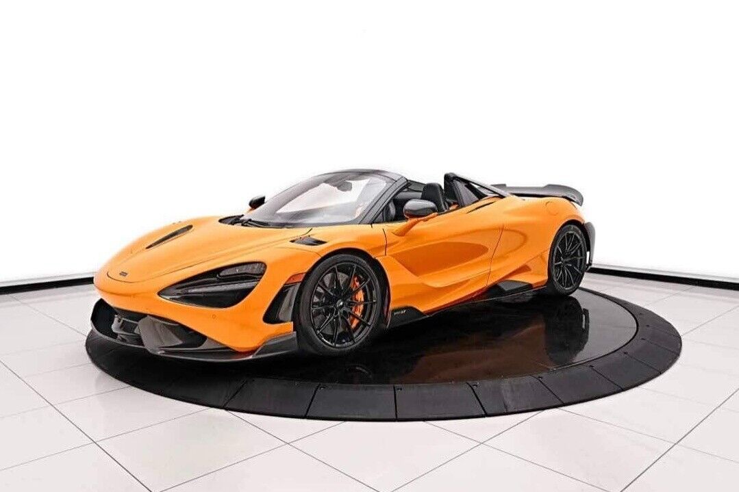 2022 mclaren 765lt spider