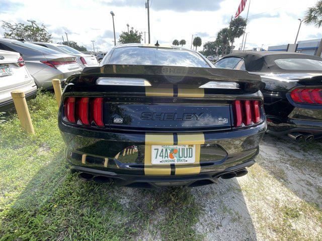 2022 ford mustang gt