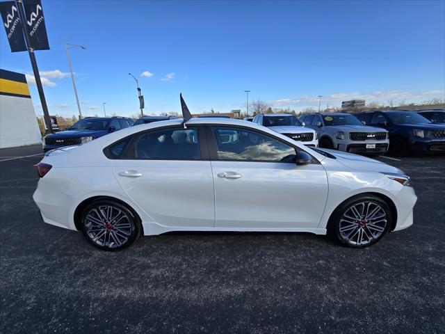 2024 kia forte gt