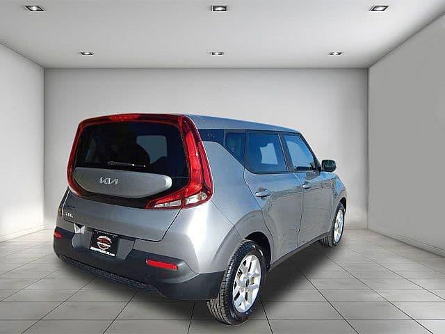 2022 kia soul lx in kansas city, missouri