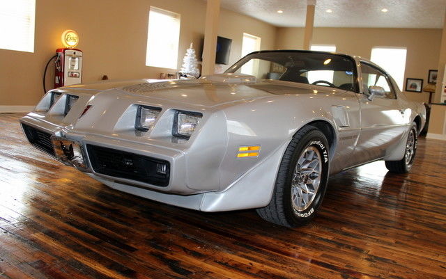 1981 silver trans am 1 owner unrestored original low miles show car