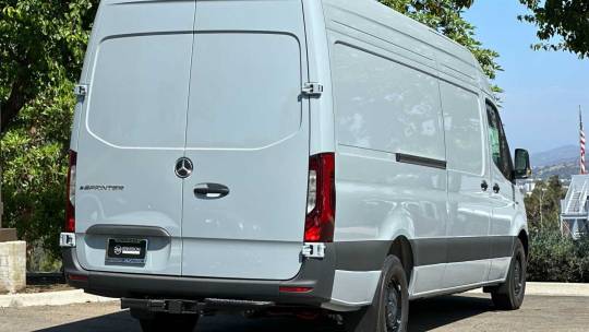 2024 Mercedes-Benz
