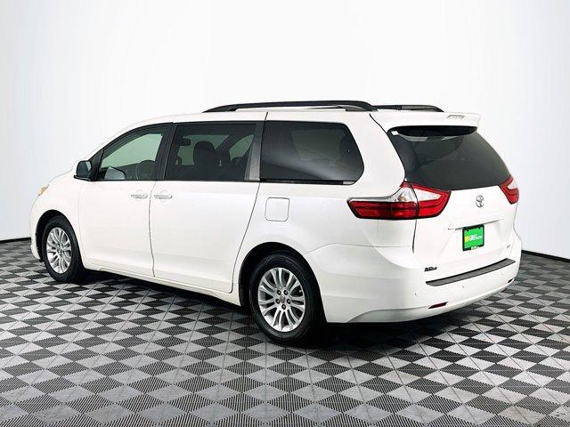 2016 toyota sienna xle
