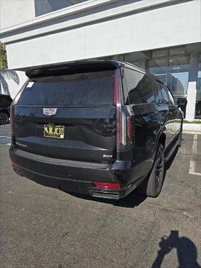 2023 cadillac escalade esv