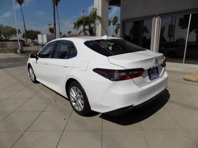 2023 toyota camry le